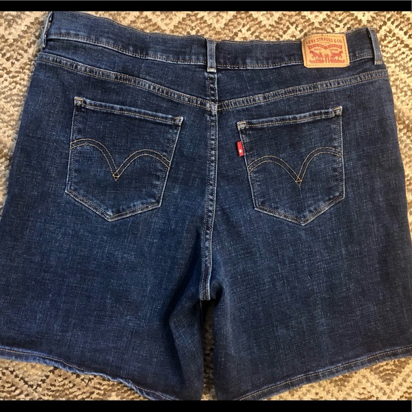Levi’s High Waist Stretch Jeans Shorts 31 34x7 - Picture 2 of 4